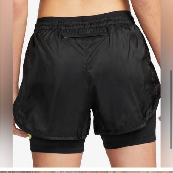NWT Nike | Icon Clash Tempo Luxe Black Running Shorts Medium, workout, athletic - Picture 2 of 6